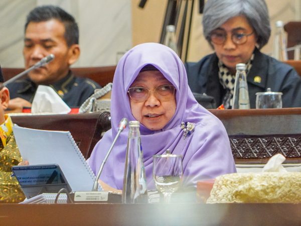 Ketua DPP PKS: Bulan Madu Harga Komoditas Berakhir, Pemerintah Perlu Antisipasi Penurunan Penerimaan Negara